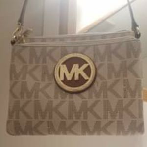 Michael Kors cross body purse